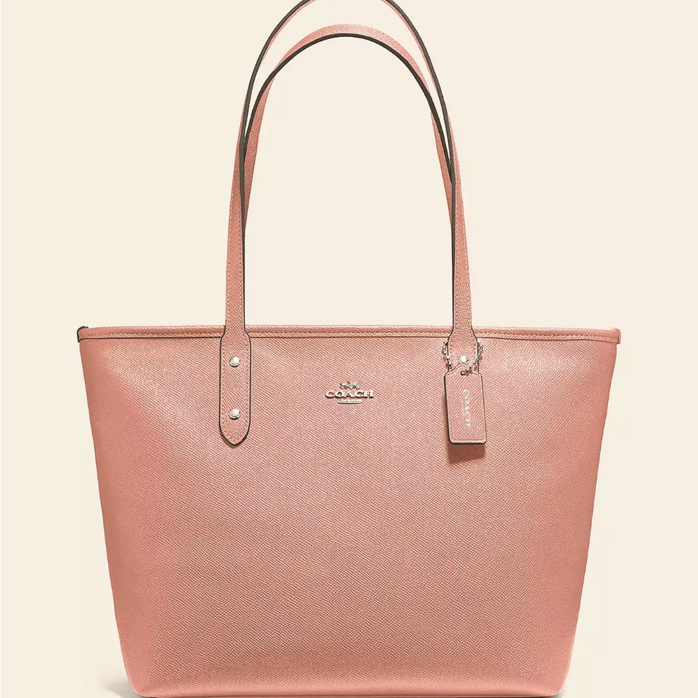 Coach City Zip tote New with tags. Color is Nude Pink